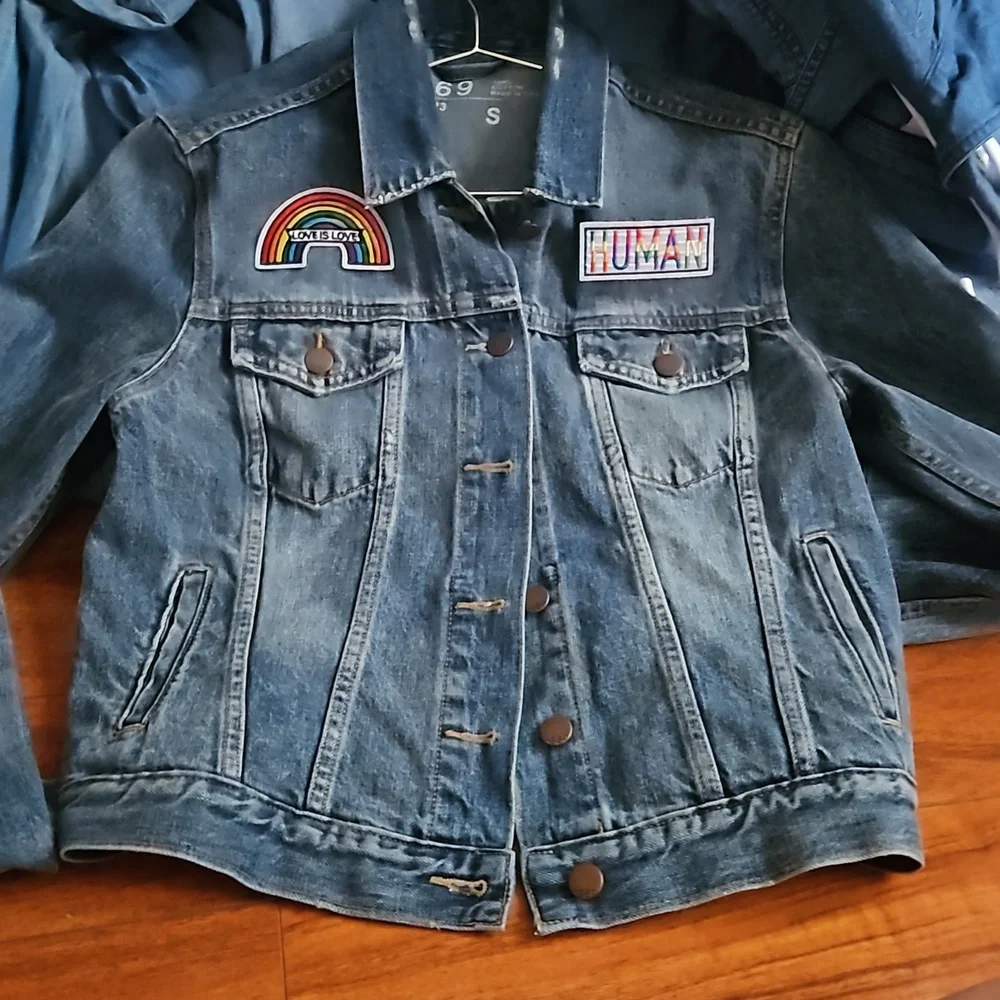 Ladies embellished jean jacket - Picture 3 of 4